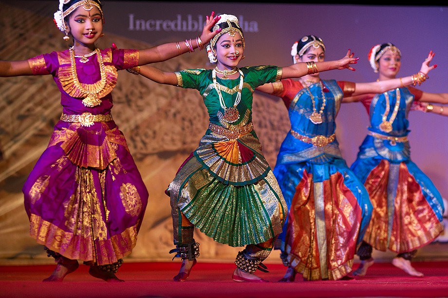 Thiru Sivakumar, Shiva Kalalayam (Bharatanatyam) (Mamallapuram Dance Festival 2012 - Kuchipudi i nie tylko)